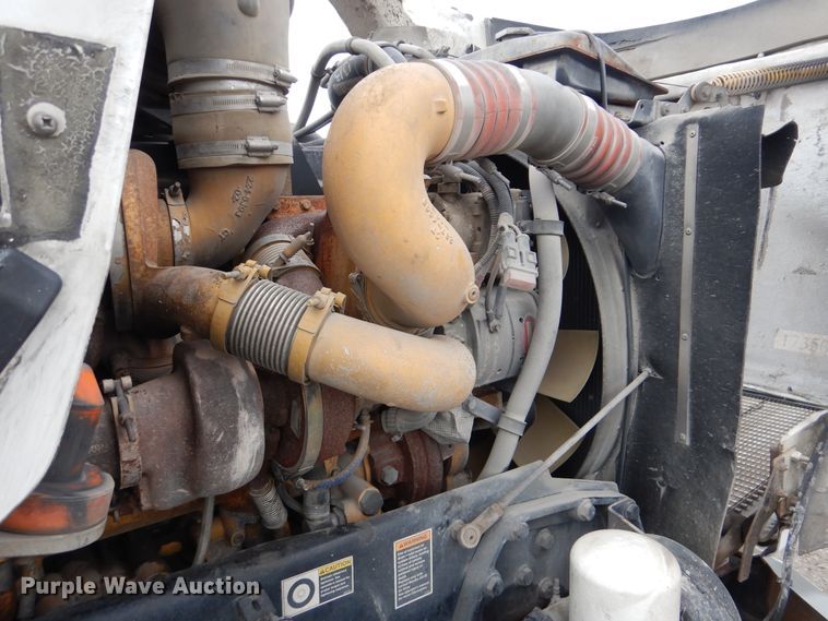 image for item GM9100 2006 Kenworth T800  semi truck