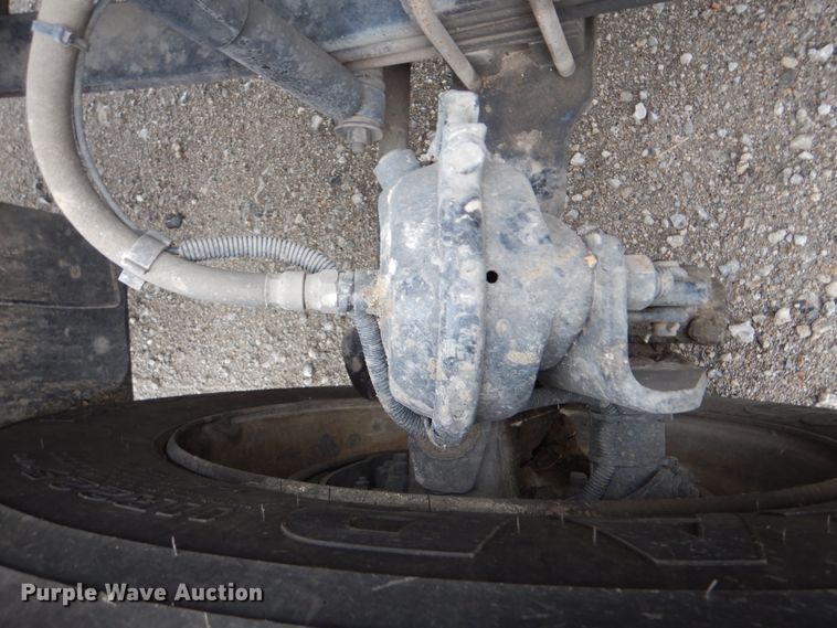 image for item GM9100 2006 Kenworth T800  semi truck