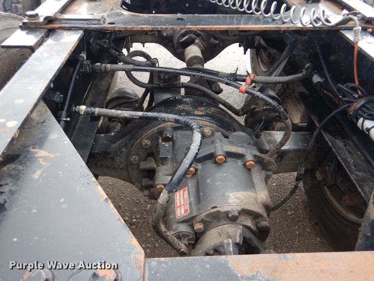 image for item GM9100 2006 Kenworth T800  semi truck