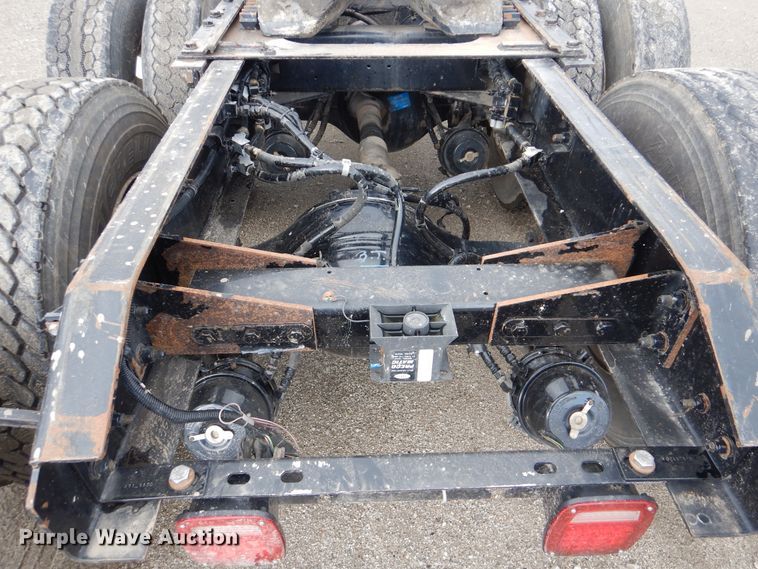 image for item GM9100 2006 Kenworth T800  semi truck