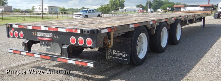 image for item GM9101 2012 Fontaine HCVSD22TAF flatbed trailer
