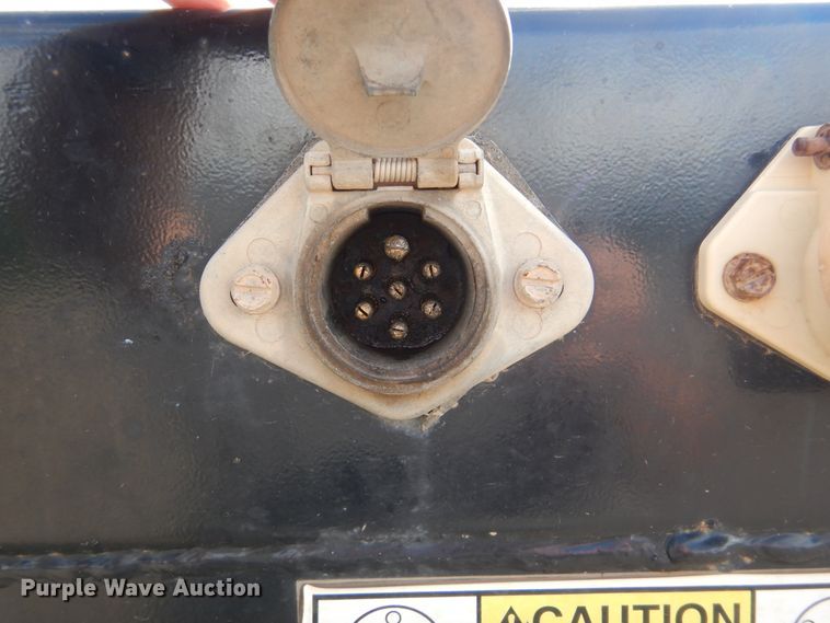 image for item GM9101 2012 Fontaine HCVSD22TAF flatbed trailer