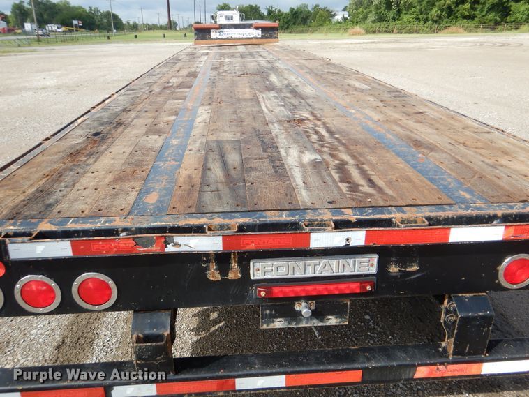 image for item GM9101 2012 Fontaine HCVSD22TAF flatbed trailer