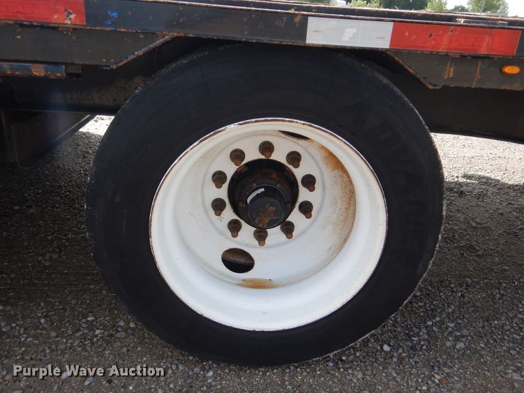 image for item GM9101 2012 Fontaine HCVSD22TAF flatbed trailer