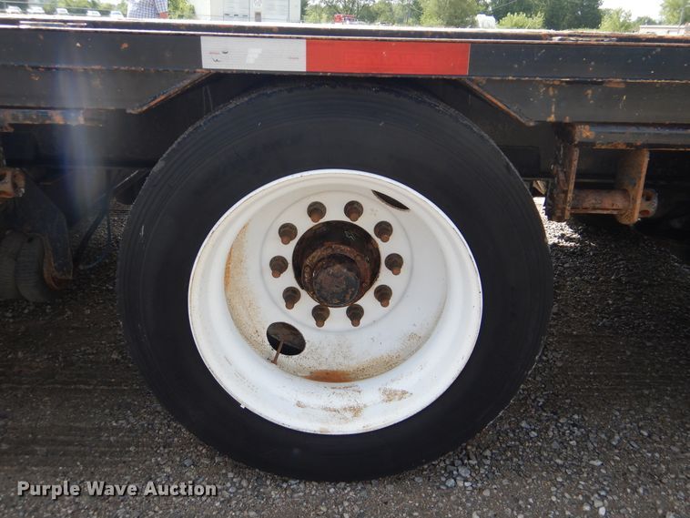 image for item GM9101 2012 Fontaine HCVSD22TAF flatbed trailer