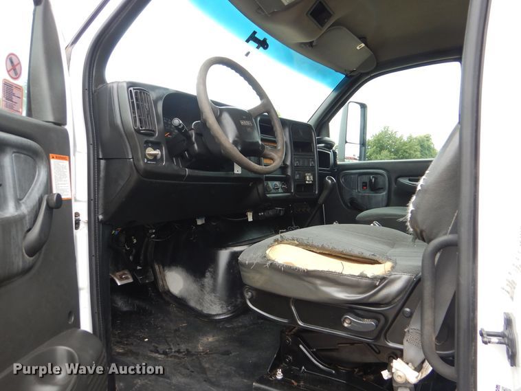 image for item GM9106 2004 GMC C7500  Crew Cab flat dump bed truck