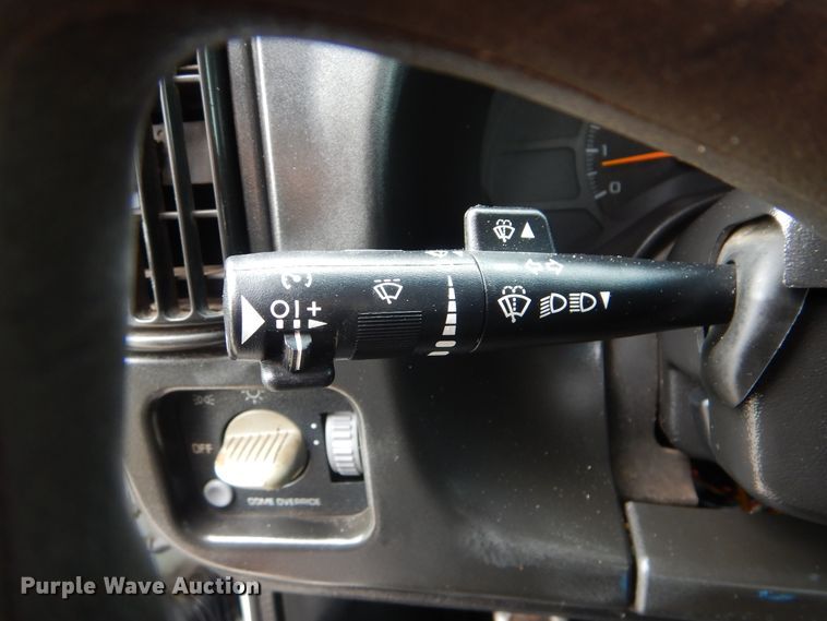 image for item GM9106 2004 GMC C7500  Crew Cab flat dump bed truck