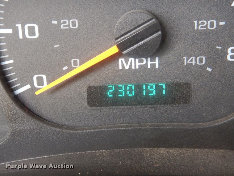 image for item GM9106 2004 GMC C7500  Crew Cab flat dump bed truck