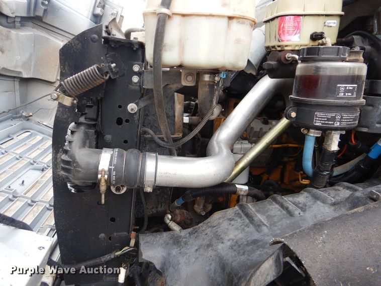 image for item GM9106 2004 GMC C7500  Crew Cab flat dump bed truck