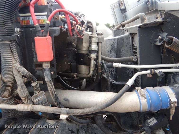 image for item GM9106 2004 GMC C7500  Crew Cab flat dump bed truck