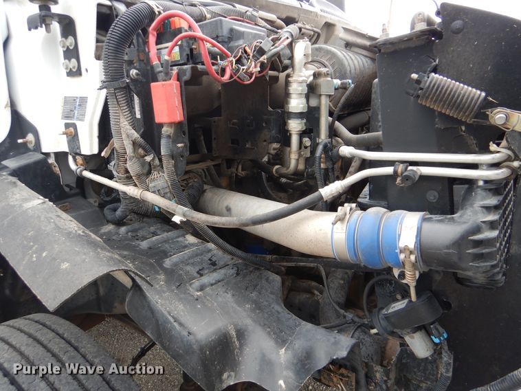 image for item GM9106 2004 GMC C7500  Crew Cab flat dump bed truck