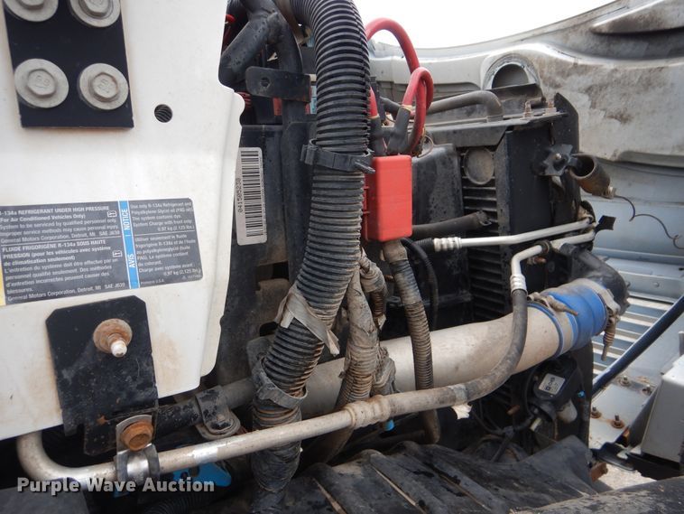 image for item GM9106 2004 GMC C7500  Crew Cab flat dump bed truck