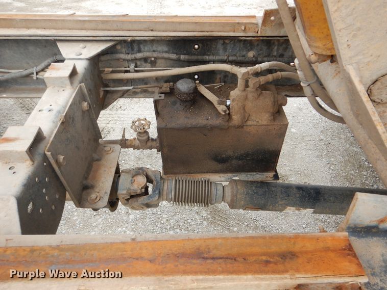 image for item GM9106 2004 GMC C7500  Crew Cab flat dump bed truck