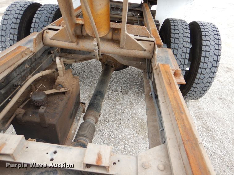 image for item GM9106 2004 GMC C7500  Crew Cab flat dump bed truck