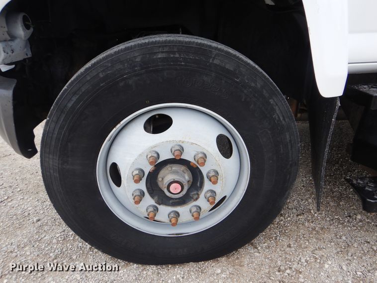 image for item GM9106 2004 GMC C7500  Crew Cab flat dump bed truck