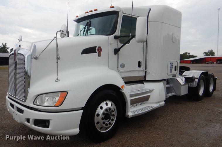 image for item GM9113 2012 Kenworth T660  semi truck