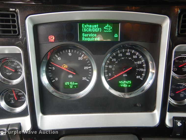 image for item GM9113 2012 Kenworth T660  semi truck