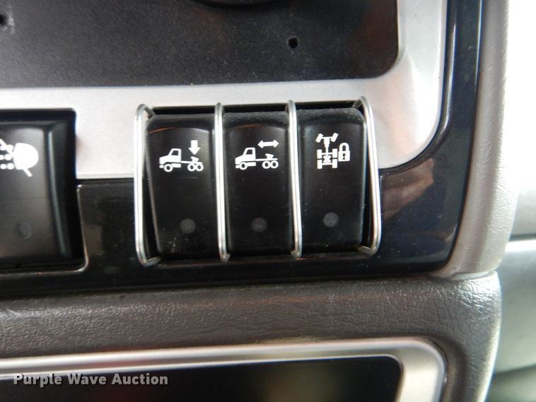 image for item GM9113 2012 Kenworth T660  semi truck