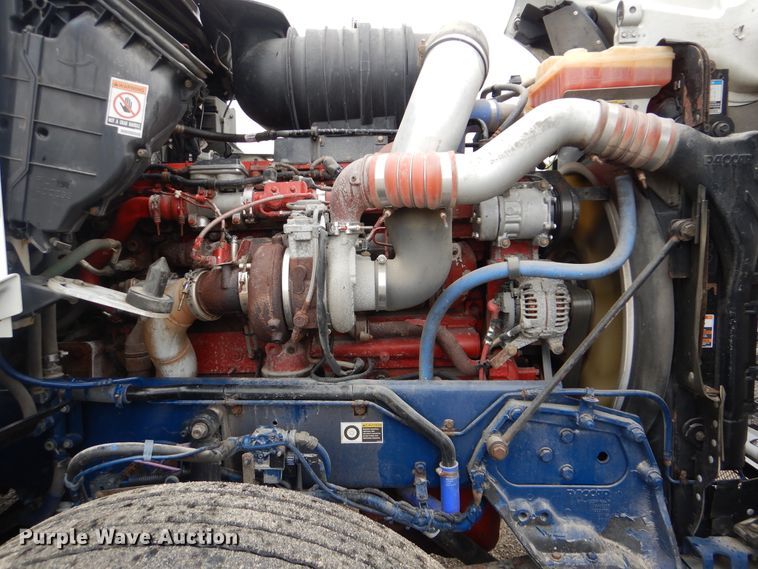 image for item GM9113 2012 Kenworth T660  semi truck