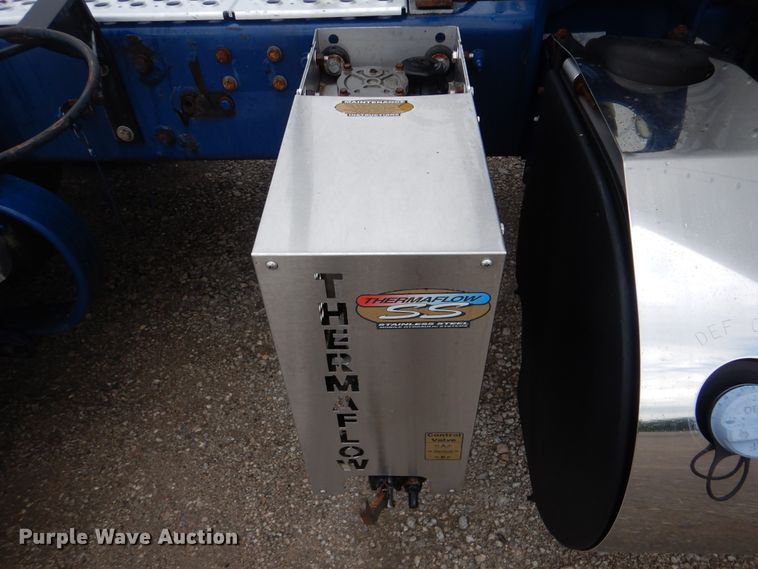 image for item GM9113 2012 Kenworth T660  semi truck