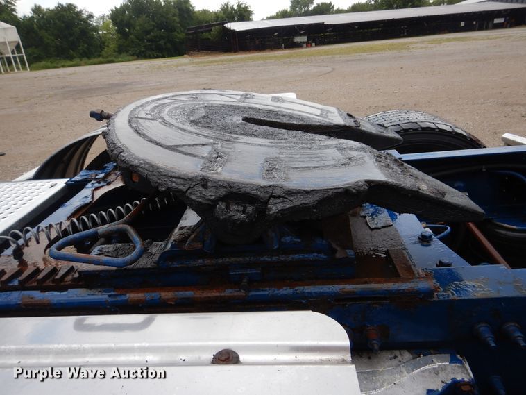 image for item GM9113 2012 Kenworth T660  semi truck