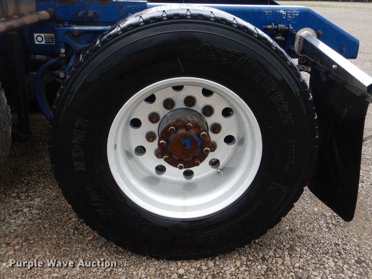 image for item GM9113 2012 Kenworth T660  semi truck