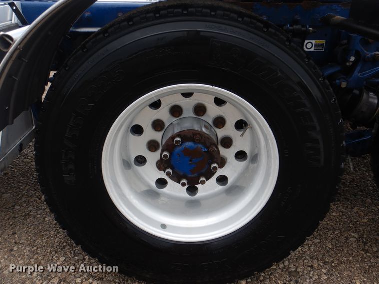 image for item GM9113 2012 Kenworth T660  semi truck