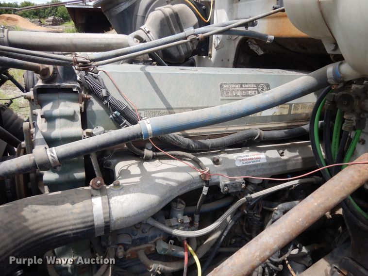 image for item HA9366 1996 Volvo WIA  semi truck