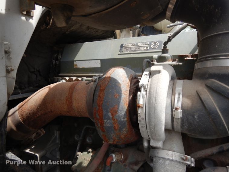 image for item HA9366 1996 Volvo WIA  semi truck