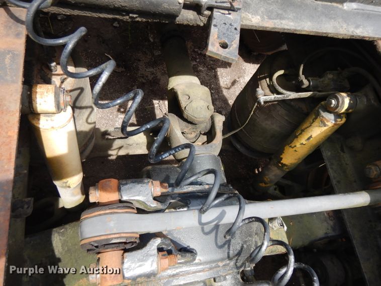 image for item HA9366 1996 Volvo WIA  semi truck