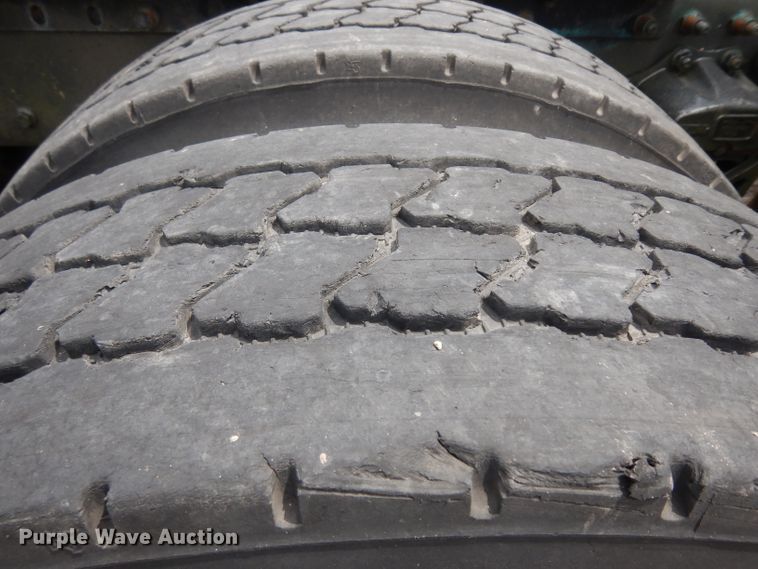 image for item HA9366 1996 Volvo WIA  semi truck