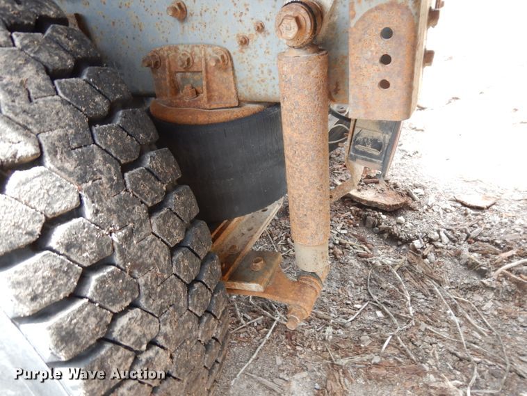 image for item HA9367 1991 International  semi truck