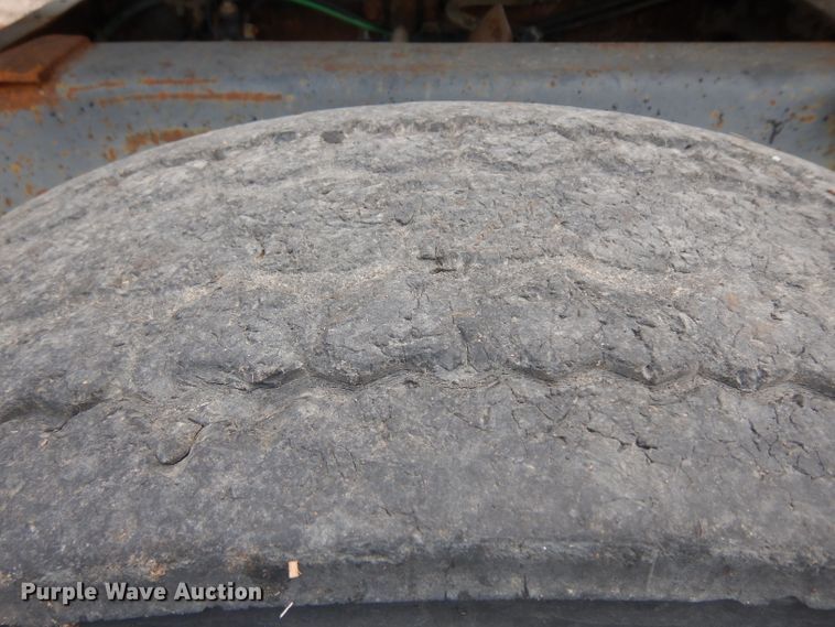 image for item HA9367 1991 International  semi truck