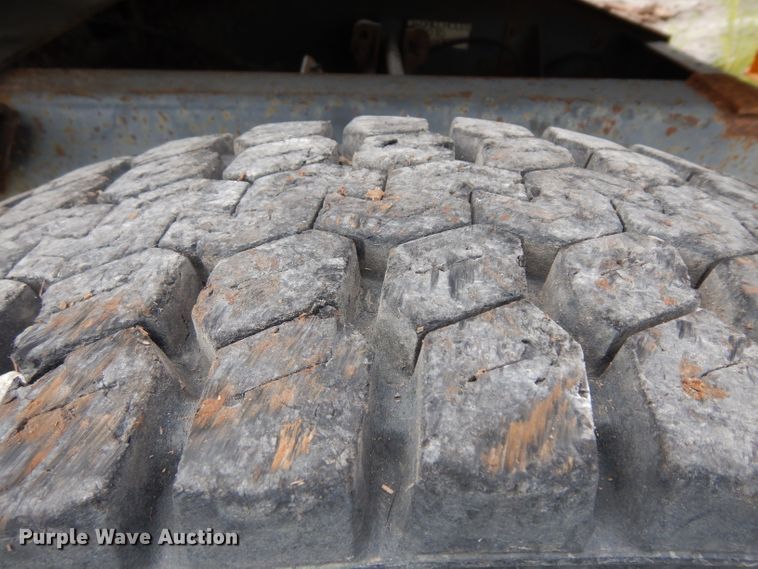 image for item HA9367 1991 International  semi truck