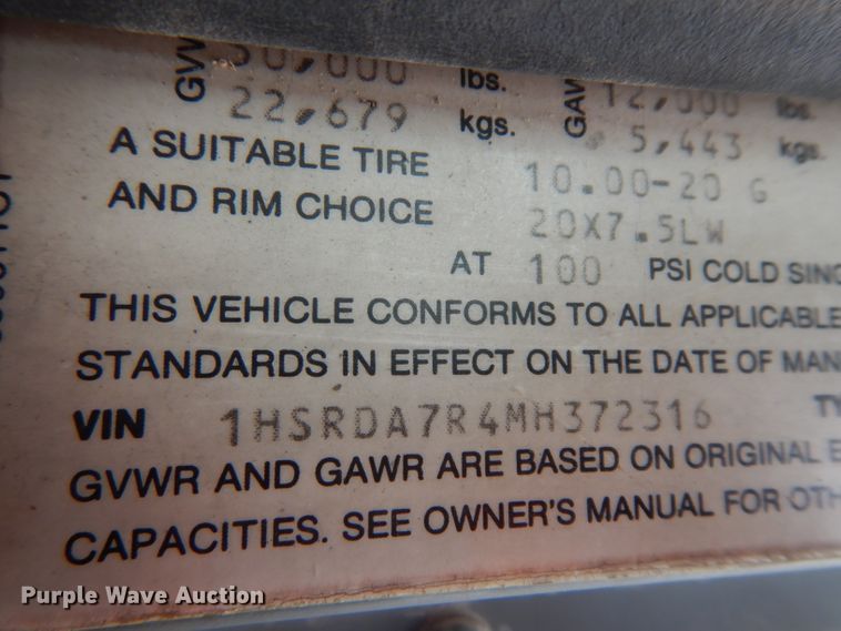 image for item HA9367 1991 International  semi truck