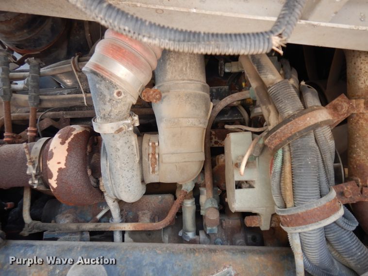 image for item HA9367 1991 International  semi truck