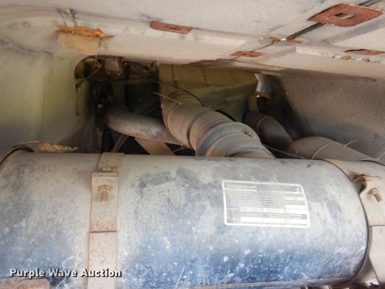 image for item HA9367 1991 International  semi truck