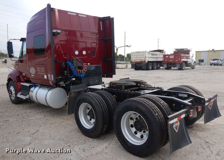 image for item HA9392 2015 International ProStar  semi truck