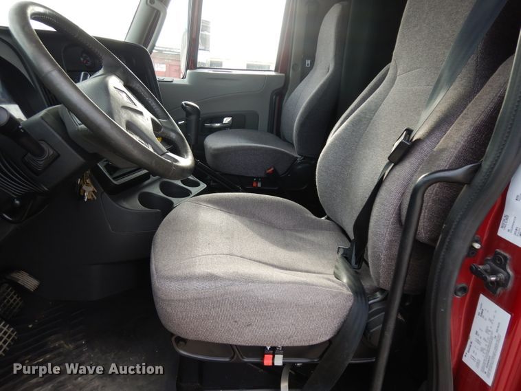 image for item HA9392 2015 International ProStar  semi truck