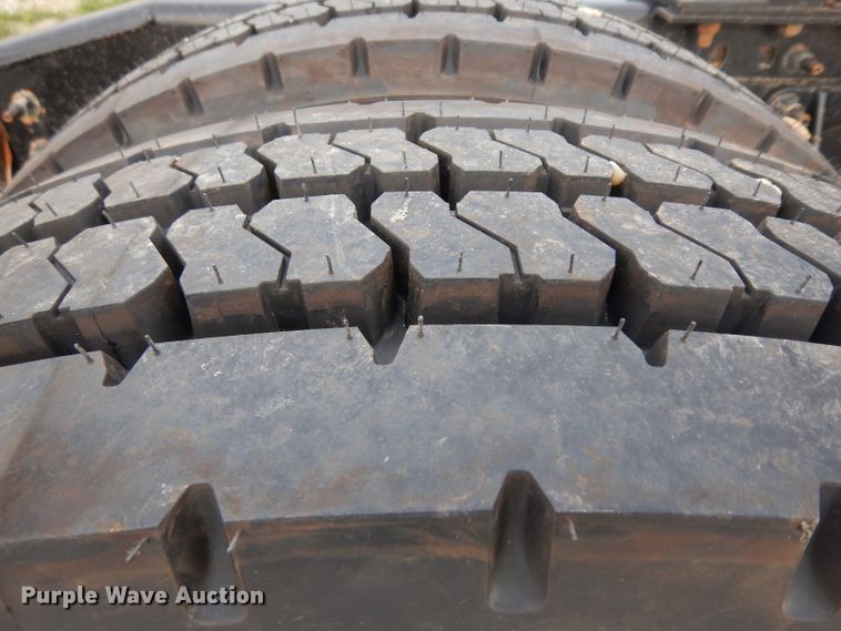 image for item HA9392 2015 International ProStar  semi truck