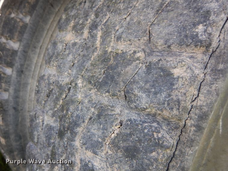 image for item HA9426 1989 International 8300  semi truck