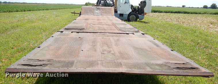 image for item HA9427 1974 Muv-All 4534A drop deck equipment trailer