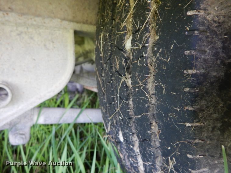 image for item HA9427 1974 Muv-All 4534A drop deck equipment trailer