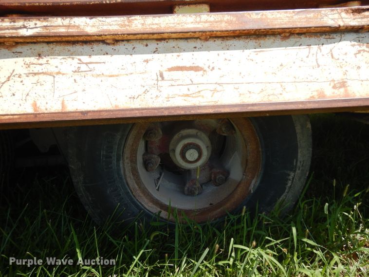 image for item HA9427 1974 Muv-All 4534A drop deck equipment trailer