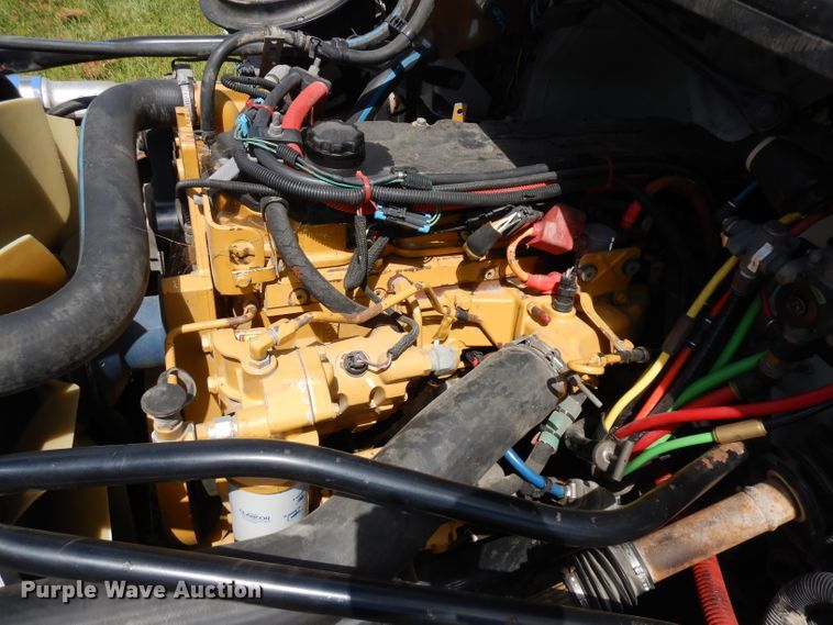 image for item HA9428 2007 Freightliner Business Class M2  truck cab and chassis