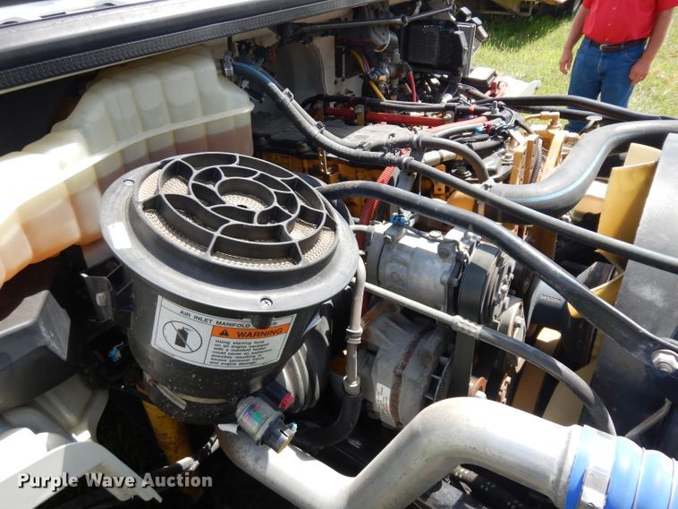 image for item HA9428 2007 Freightliner Business Class M2  truck cab and chassis