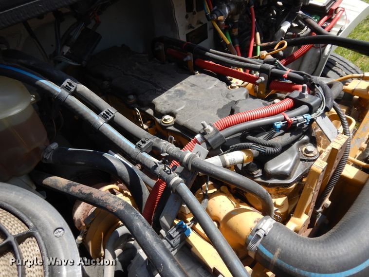 image for item HA9428 2007 Freightliner Business Class M2  truck cab and chassis