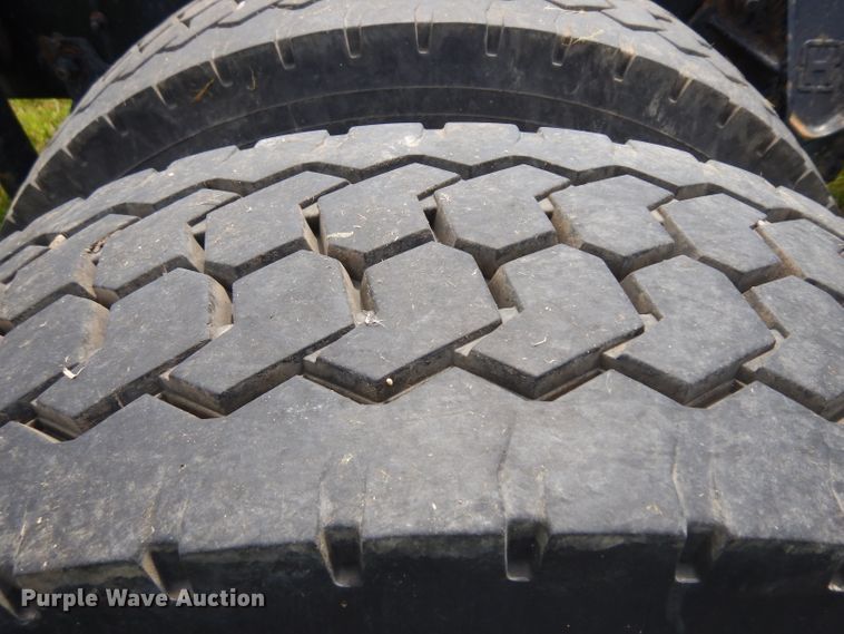 image for item HA9428 2007 Freightliner Business Class M2  truck cab and chassis