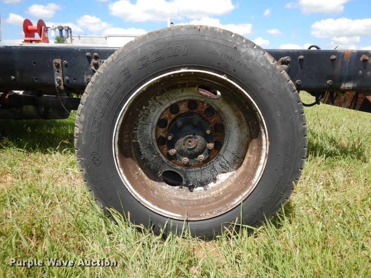 image for item HA9428 2007 Freightliner Business Class M2  truck cab and chassis