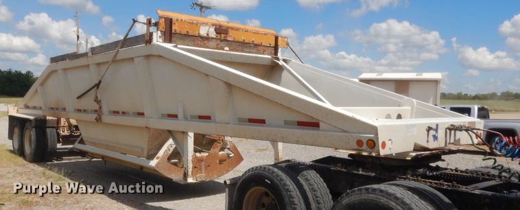 image for item HB9282 2007 Lufkin bottom dump trailer
